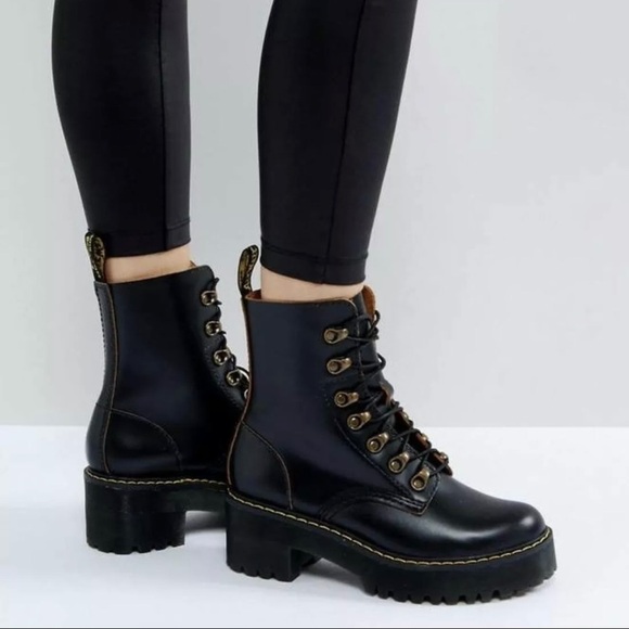 DR. MARTENS LEONA HEELED WOMEN'S BOOT BLACK SMOOTH SZ-7 .US/38 .EU (PRE-OWNED) - Picture 1 of 15